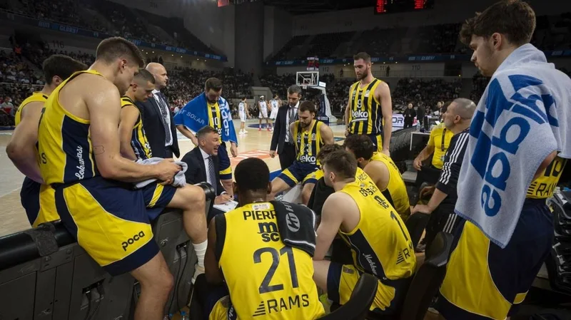 Cover image for Dubai Basketball vs Besiktas Istanbul Tickets