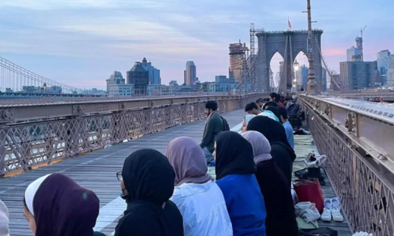 Cover image for Maghrib on Brooklyn Bridge